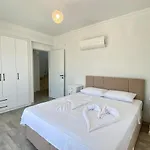 Vakantiehuis House Of Alice - With Pool Near Calis