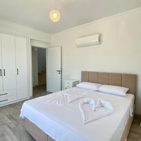 Vakantiehuis House Of Alice - With Pool Near Calis